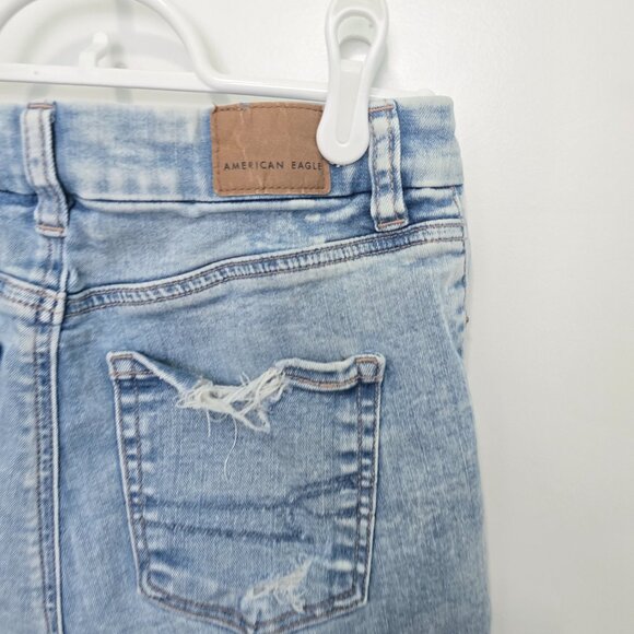 American Eagle Jean Shorts Next Level Stretch Light Wash Size 0 Distressed - Picture 7 of 9